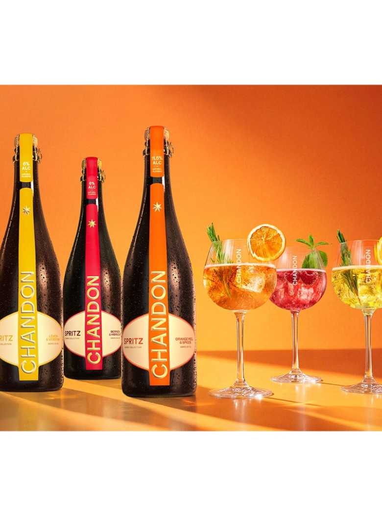 Trois bouteilles de la collection CHANDON Spritz : Orange, Lemon et Berries